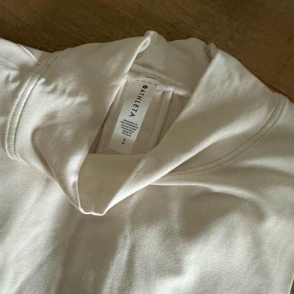 NWT - Athleta Weekender Tunic, Cream, Small - Picture 7 of 7